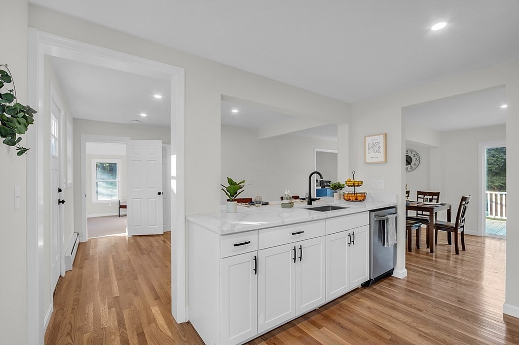 102 Turnpike Road Ashby, MA 01431 - Photo 3 of 40