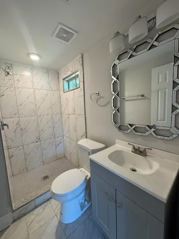 $2,000 | 1972 Arbutus Avenue, North Charleston, SC 29405