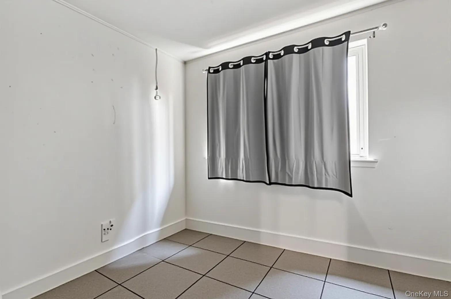 218-52 138th Road Queens, NY 11413 - Photo 14 of 25