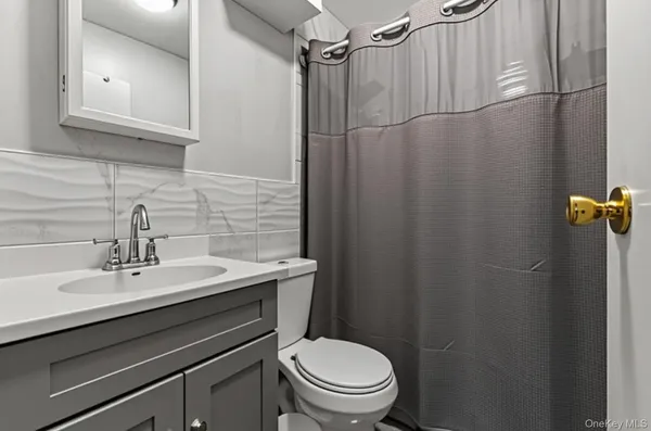$899,000 | 218-52 138th Road | Laurelton