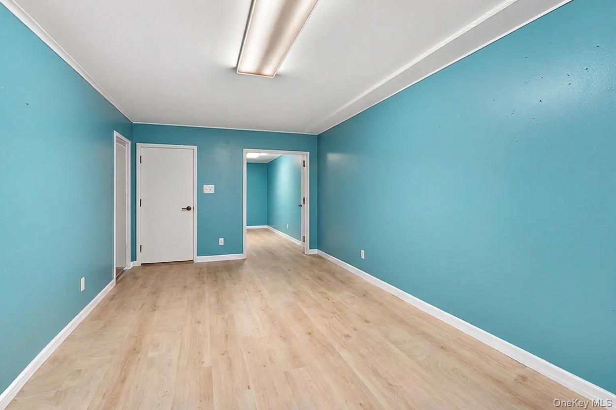 218-52 138th Road Queens, NY 11413 - Photo 2 of 25