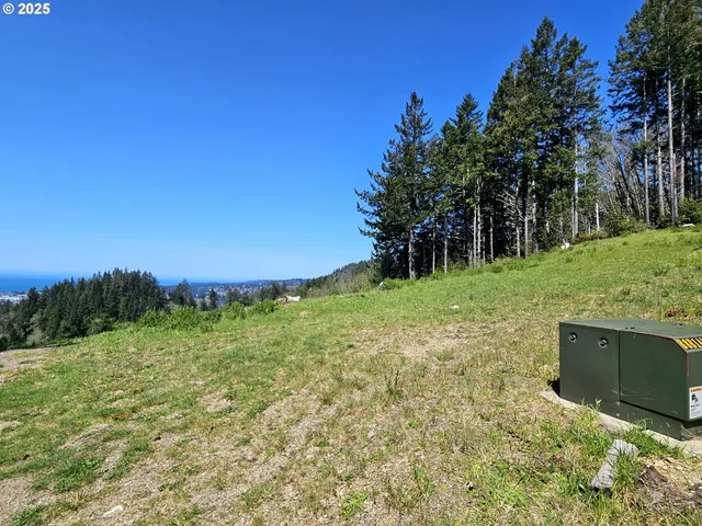 $388,000 | Harbor Hills Heights, Unit 308, Brookings, OR 97415