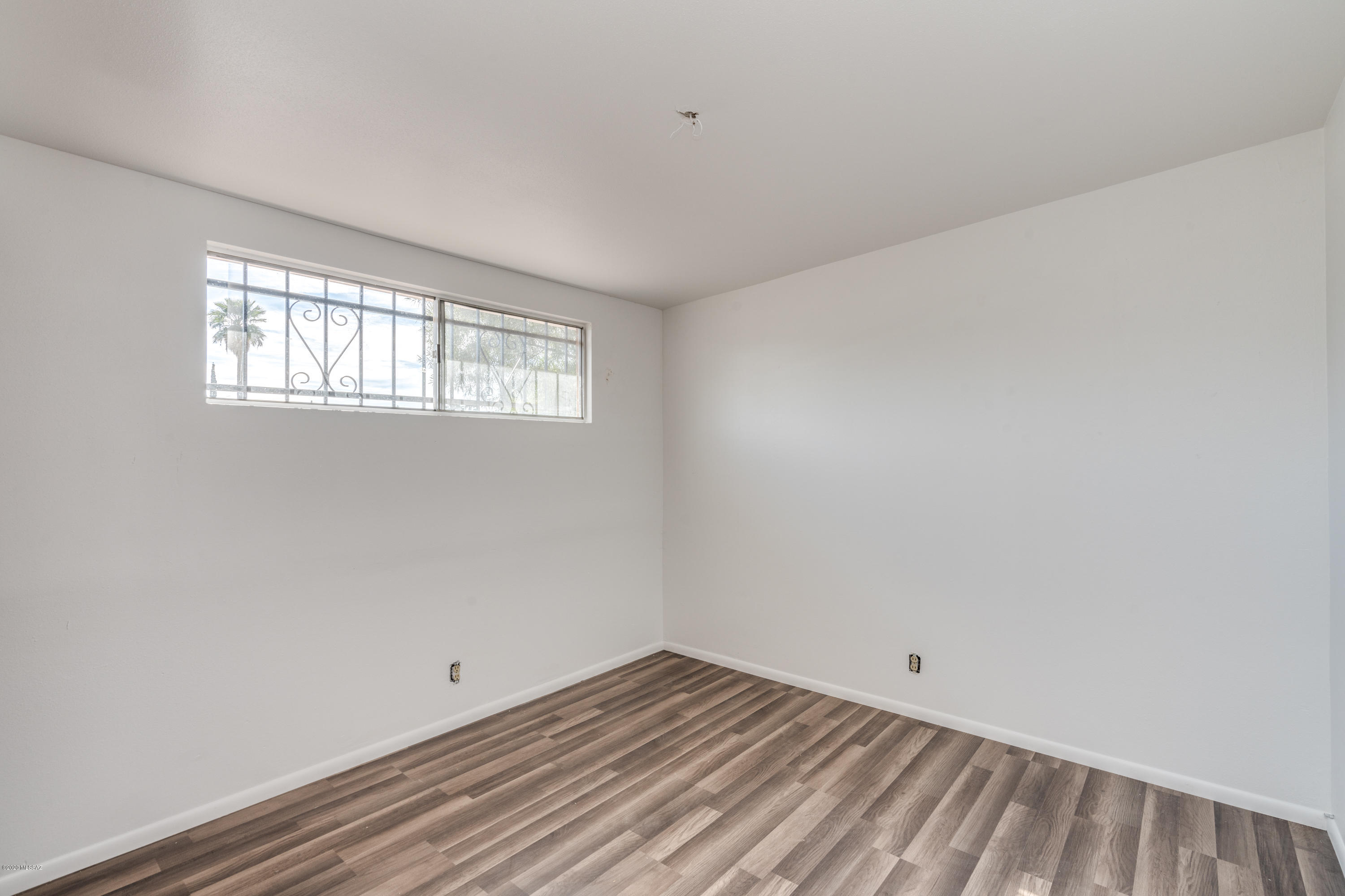1661 South Prudence Road Tucson, AZ 85710 - Photo 14 of 22 Gallery Image 14