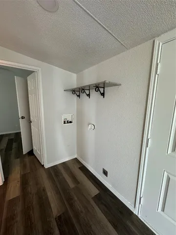 $1,500 | 112 B Thomas Park Drive, Hutto, TX 78634