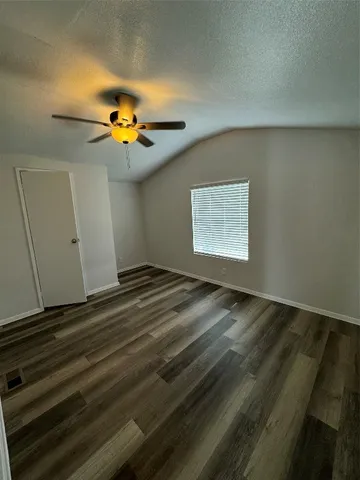 $1,500 | 112 B Thomas Park Drive, Hutto, TX 78634