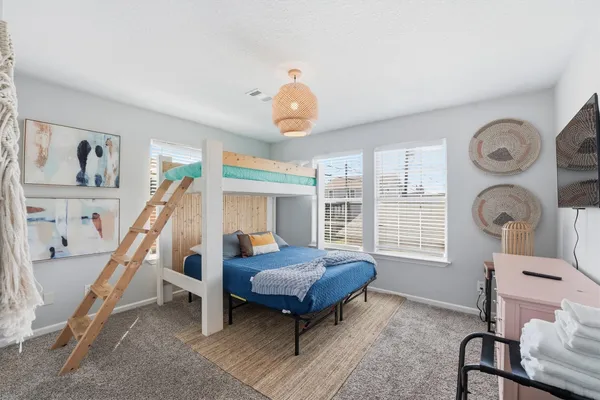 $2,100 | 2311 56th Street, Galveston, TX 77551