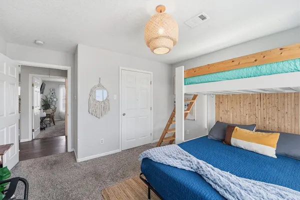 $2,100 | 2311 56th Street, Galveston, TX 77551