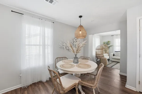 $2,100 | 2311 56th Street, Galveston, TX 77551