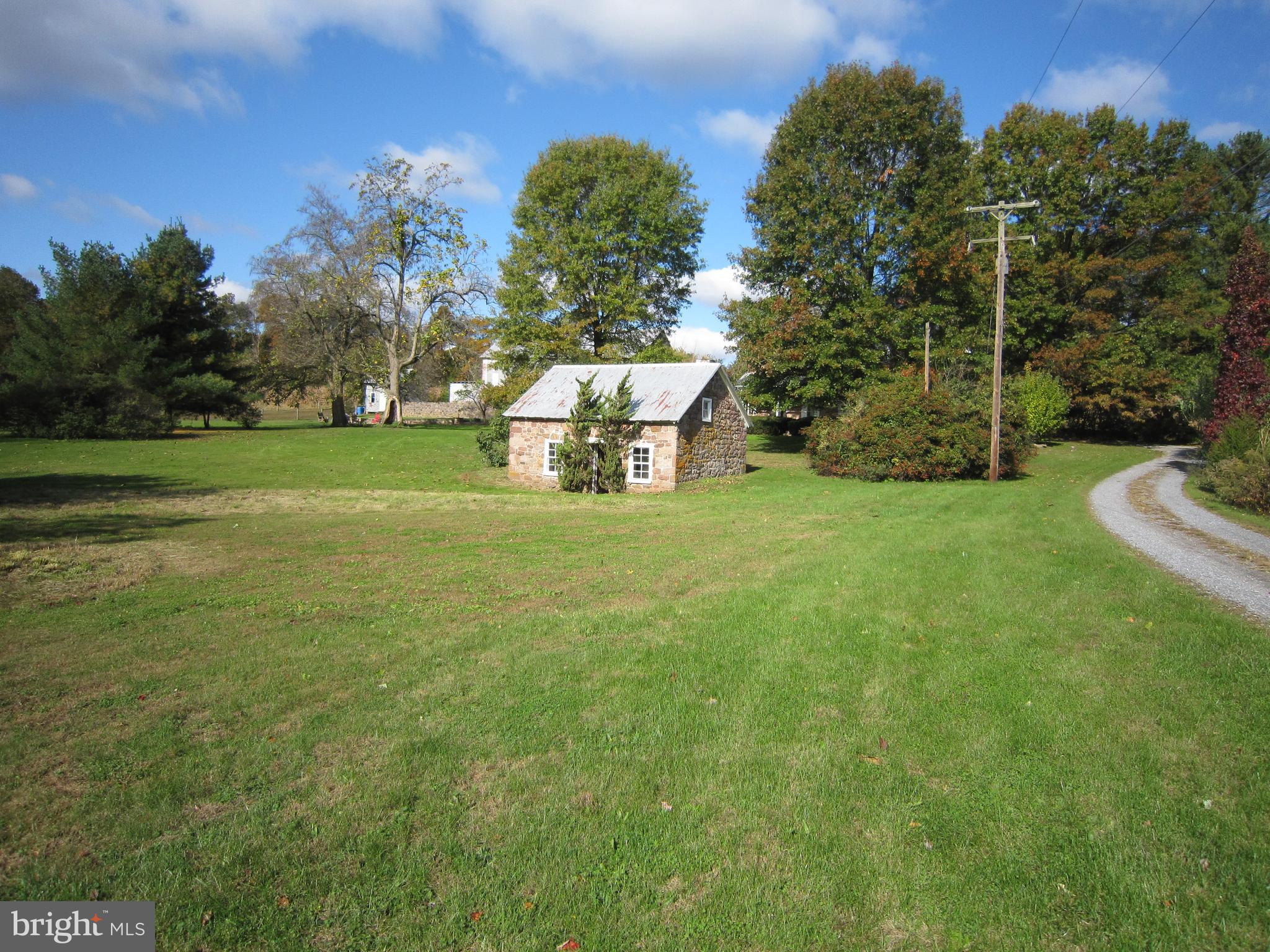 889 Maple Grove Road Mohnton, PA 19540 - Photo 15 of 35 Gallery Image 15