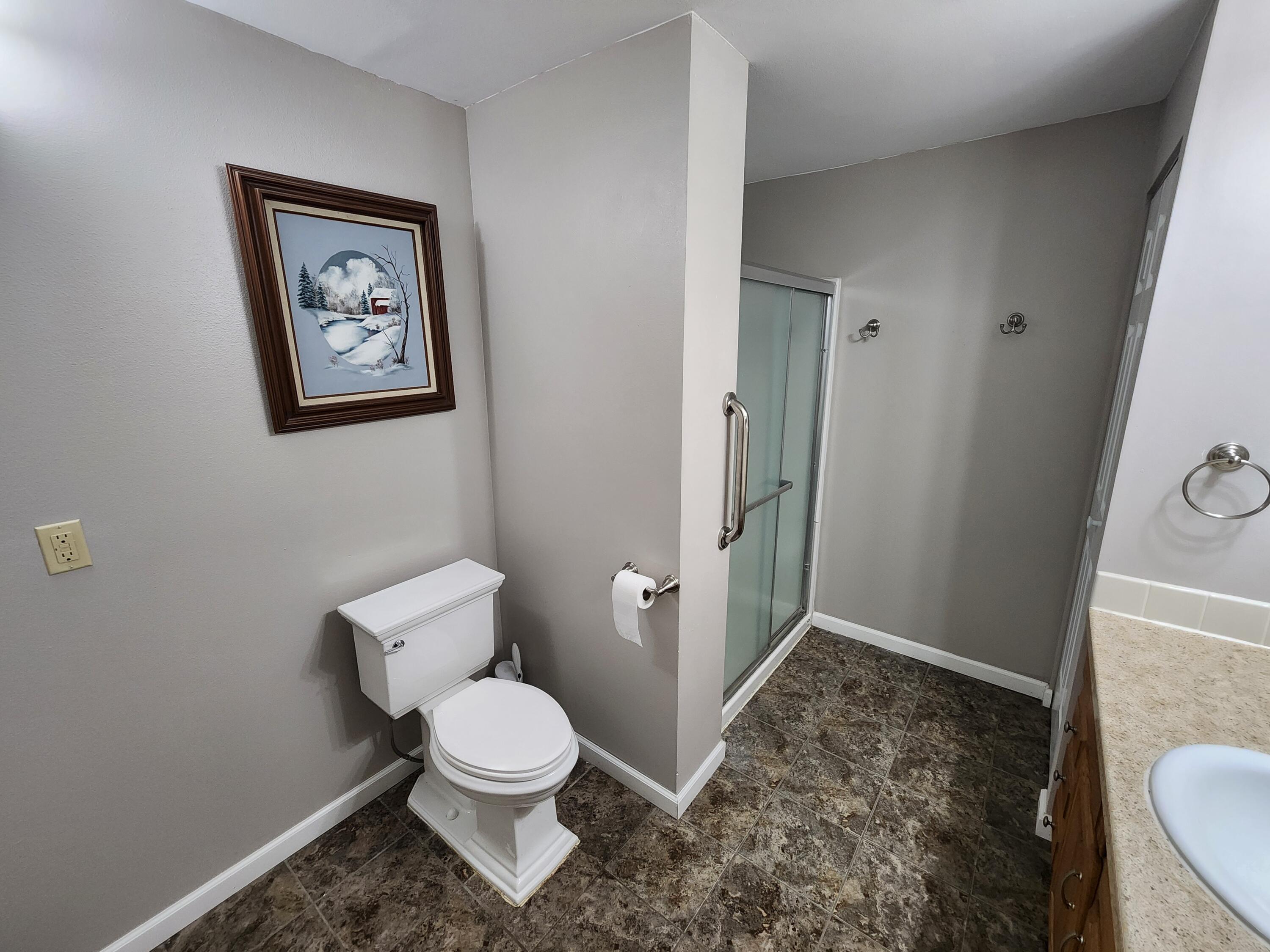 7715 West Wind Lake Road Norway, WI 53185 - Photo 17 of 63 1st bath 2