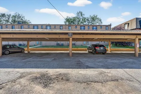 $185,000 | 4533 Holly Street, Unit 103, Kansas City, MO 64111