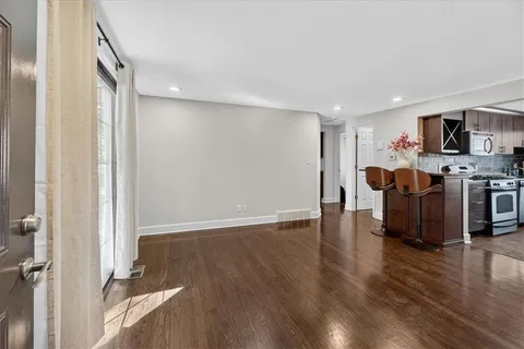 $185,000 | 4533 Holly Street, Unit 103, Kansas City, MO 64111