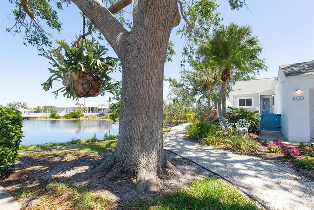 $410,000 | 801 Waterside Lane, Bradenton, FL 34209