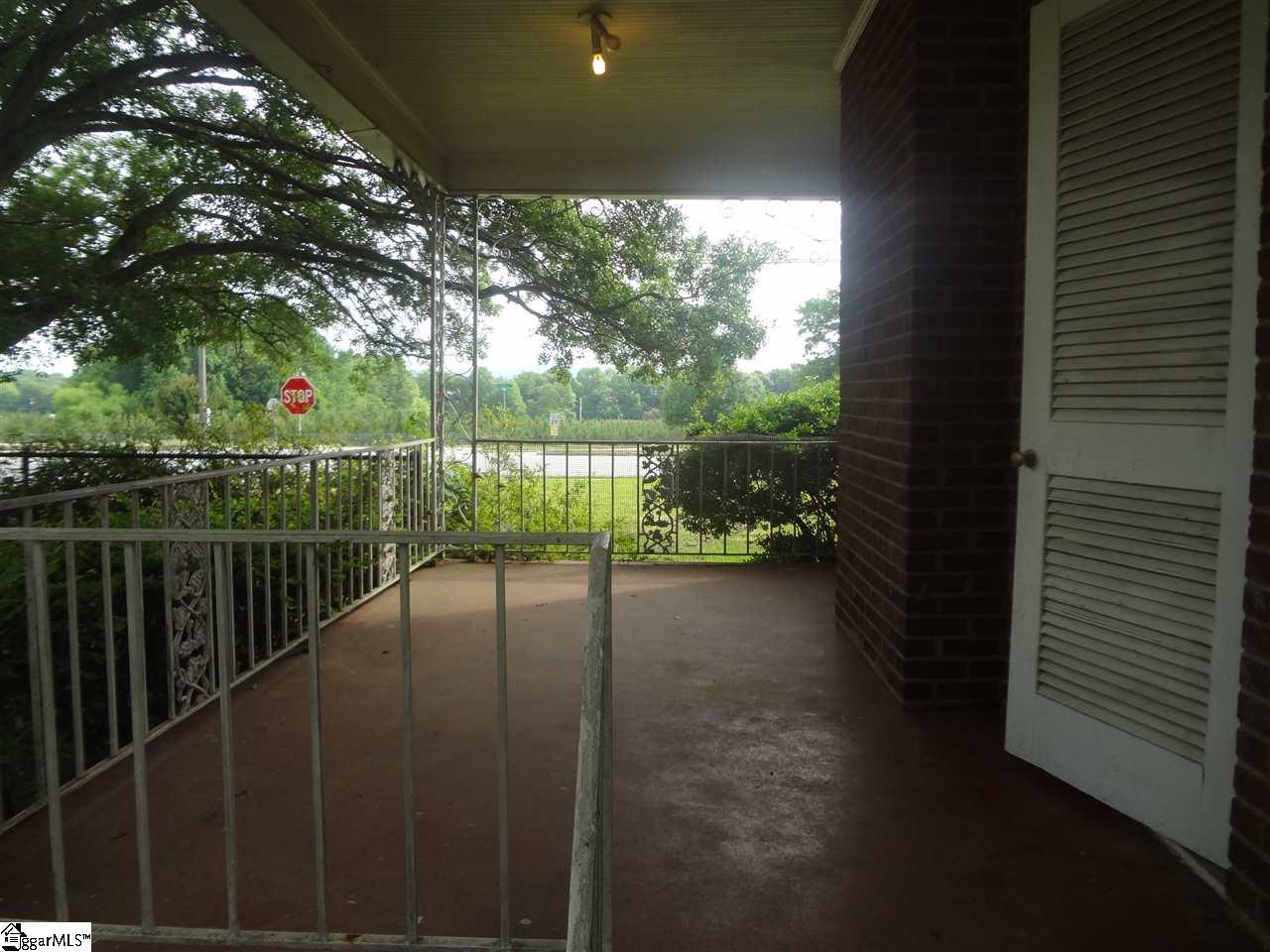 909 West Parker Road Greenville, SC 29617 - Photo 11 of 18 Gallery Image 11