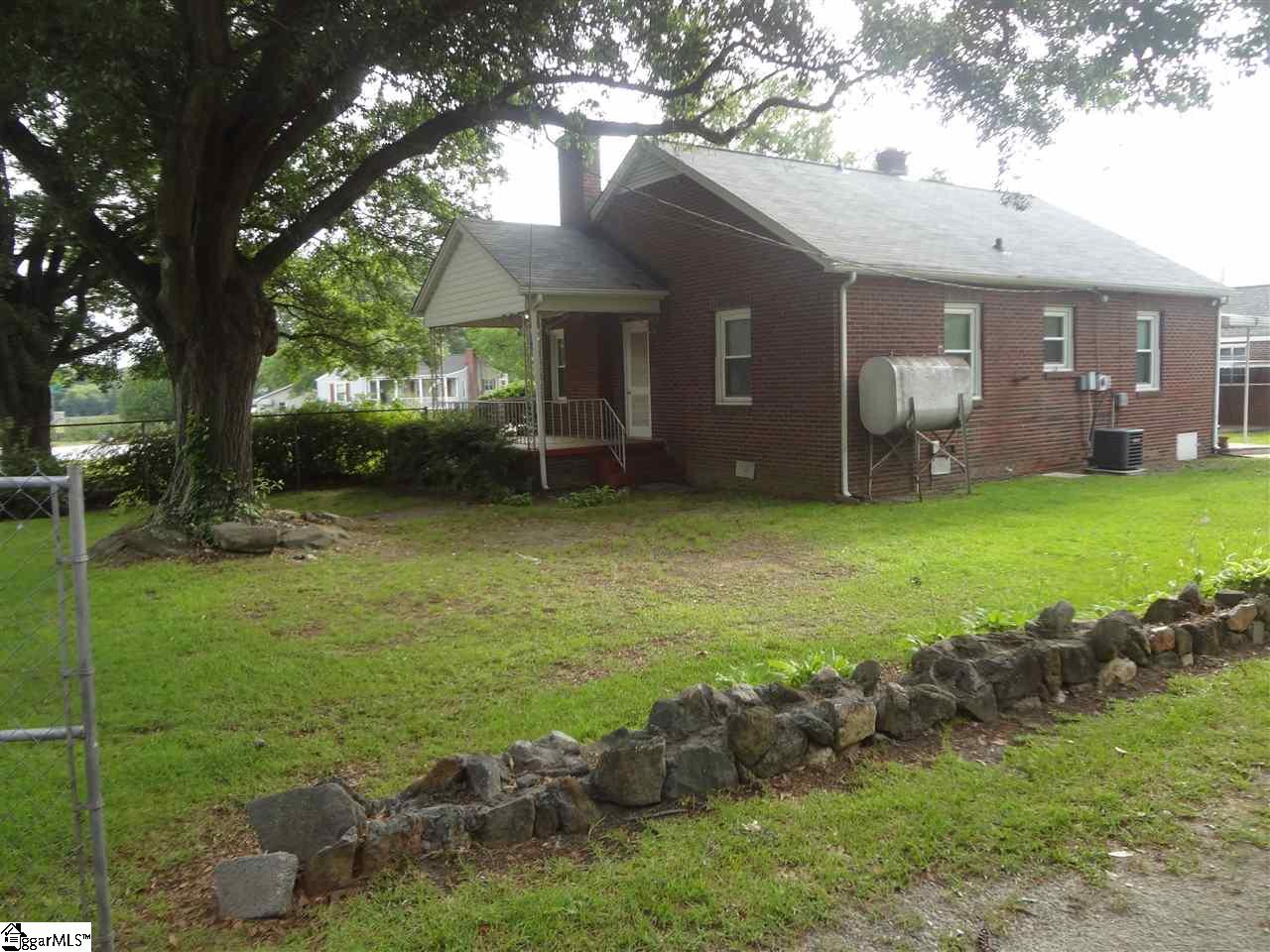 909 West Parker Road Greenville, SC 29617 - Photo 14 of 18 Gallery Image 14