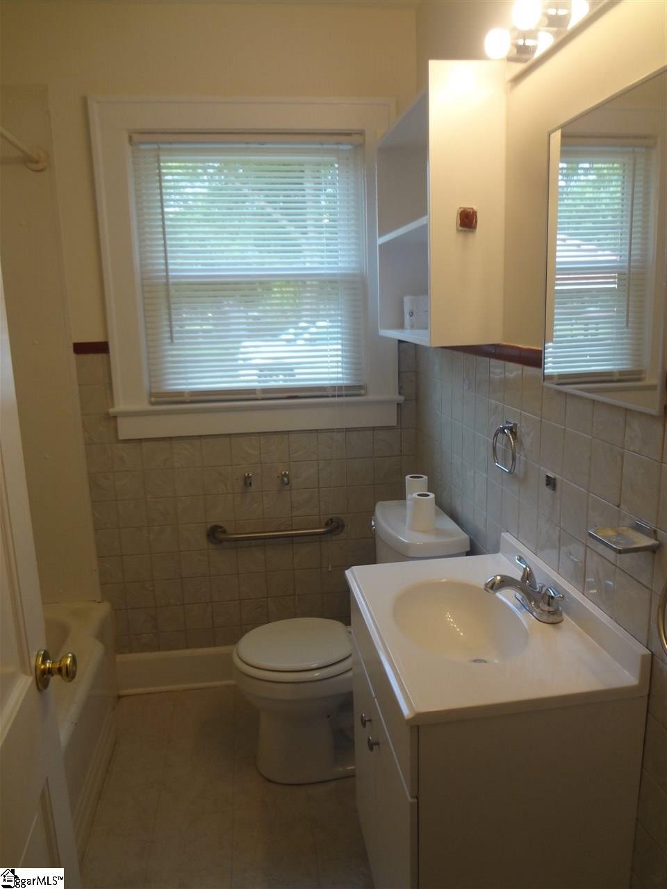 909 West Parker Road Greenville, SC 29617 - Photo 10 of 18 Gallery Image 10