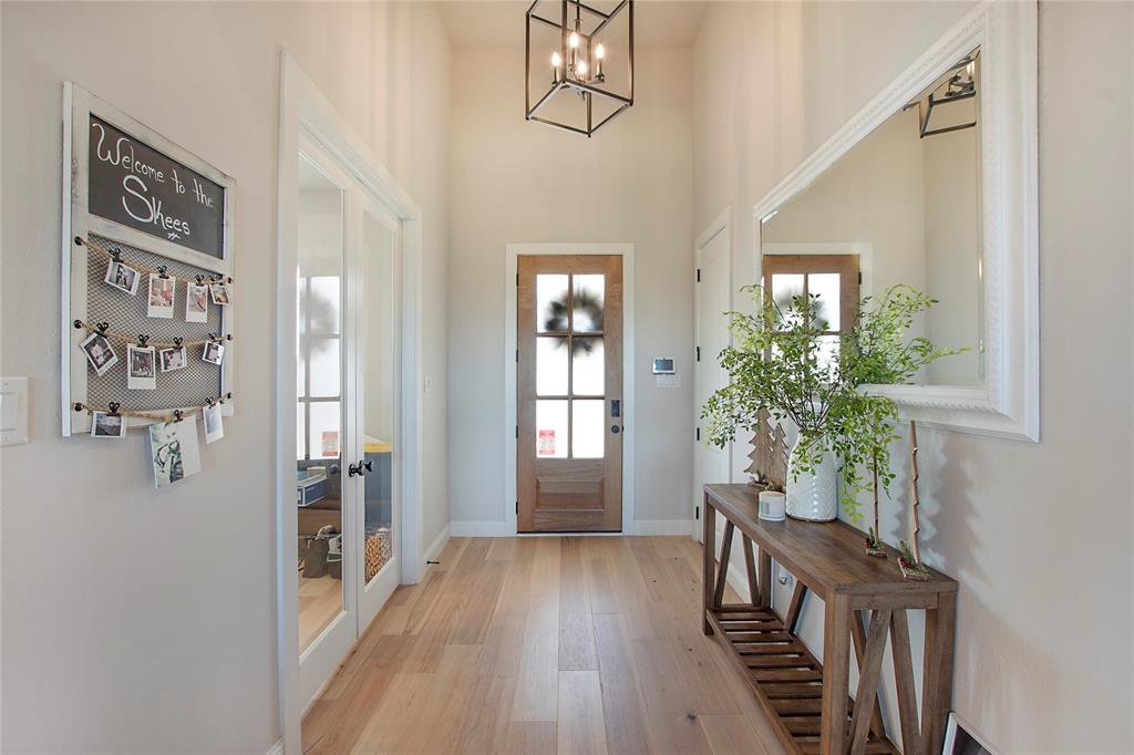 804 Lexington Lane Nevada, TX 75173 - Photo 2 of 29