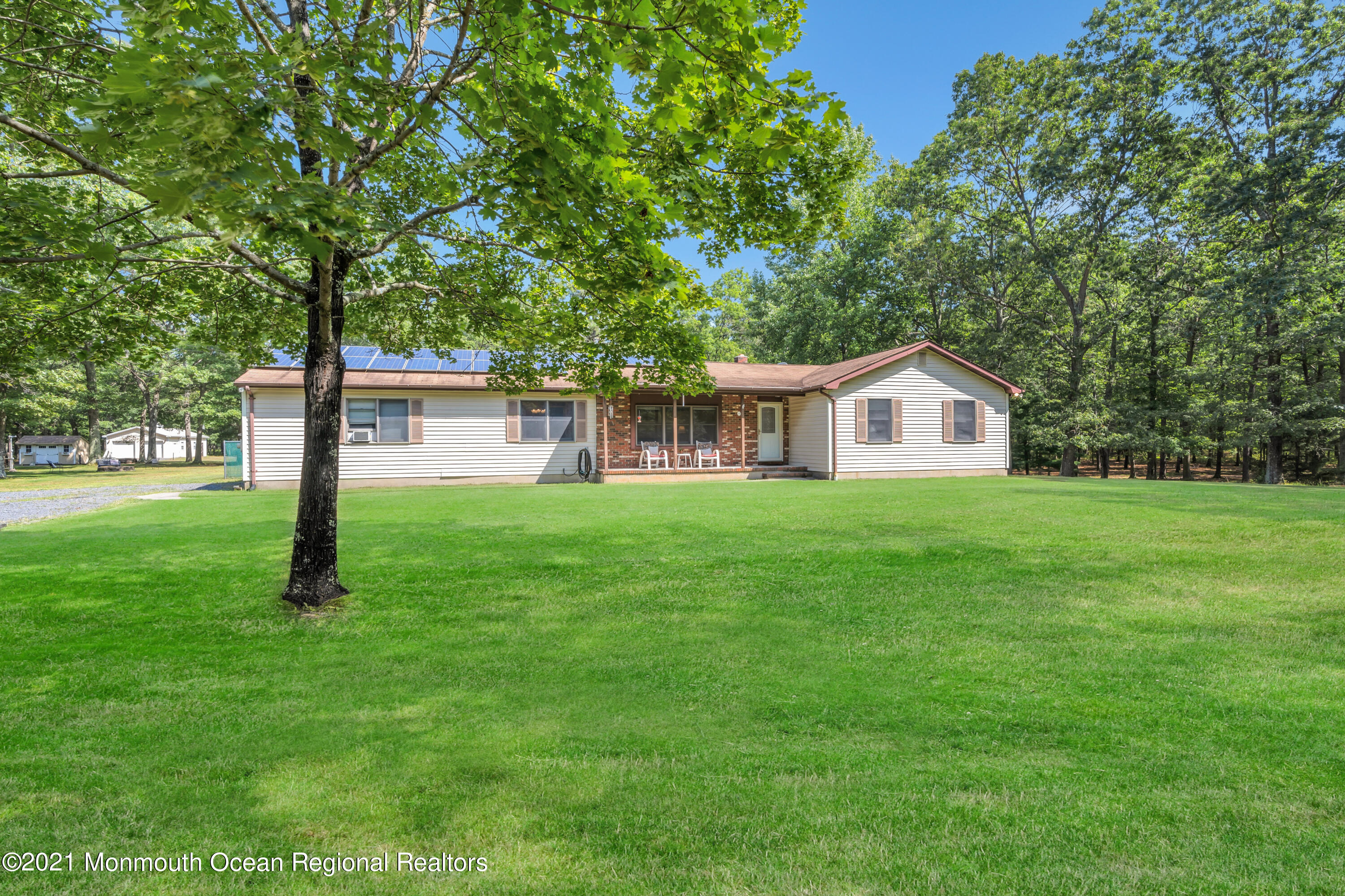 160 Pasadena Road Whiting, NJ 08759 - Photo 3 of 49 006_dsc00502_1