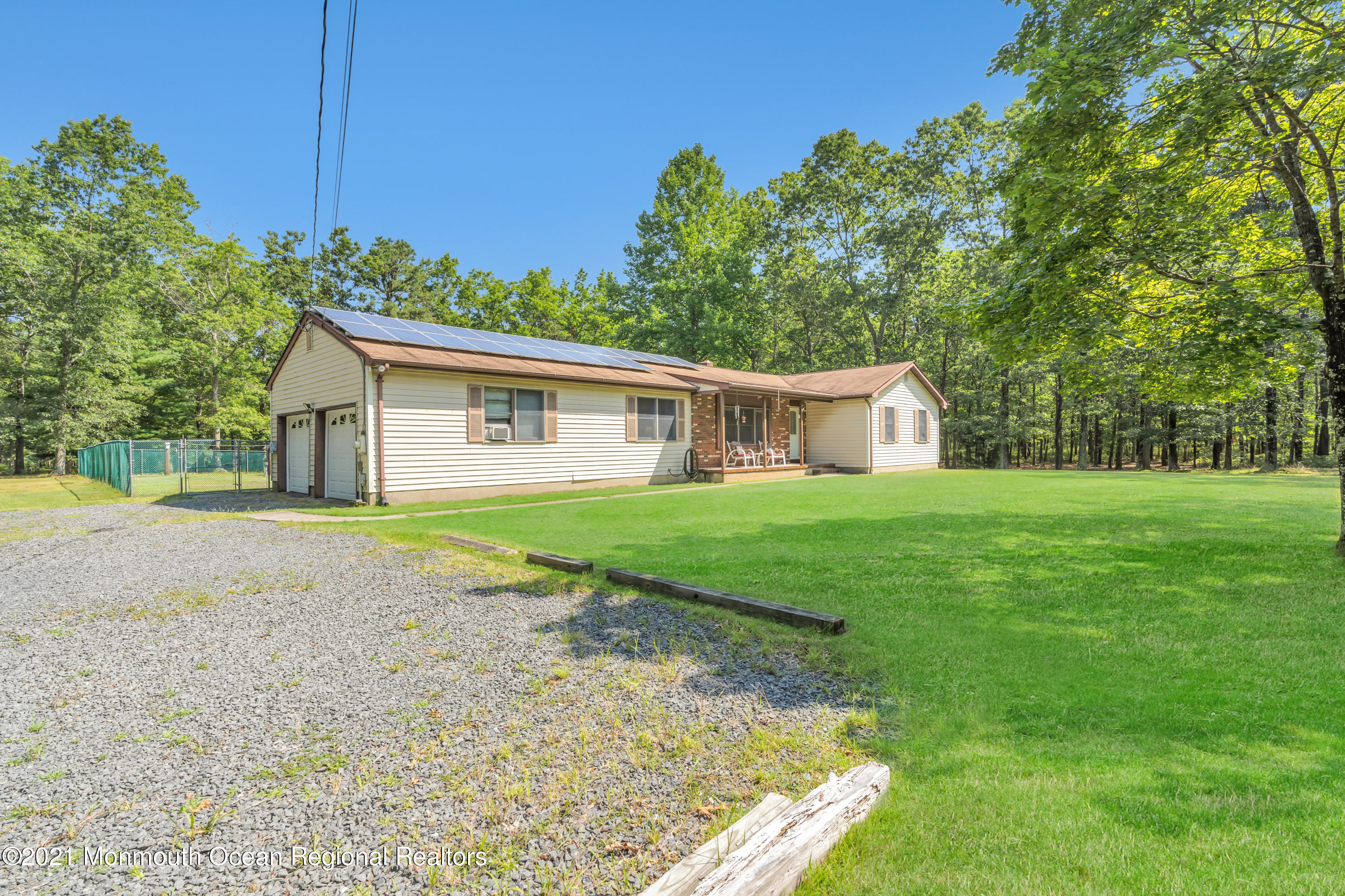 160 Pasadena Road Whiting, NJ 08759 - Photo 4 of 49 007_dsc00507_1