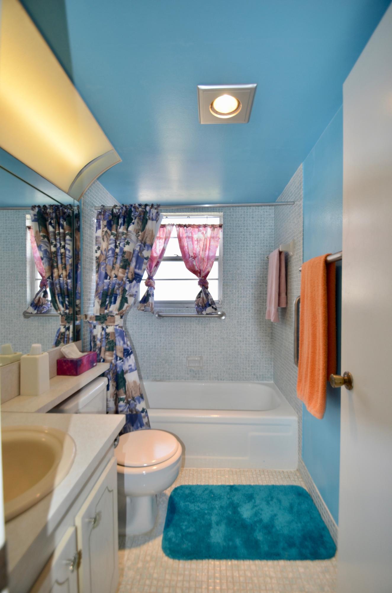122 Suffolk C Boca Raton, FL 33434 - Photo 8 of 26 DSC_0012 5