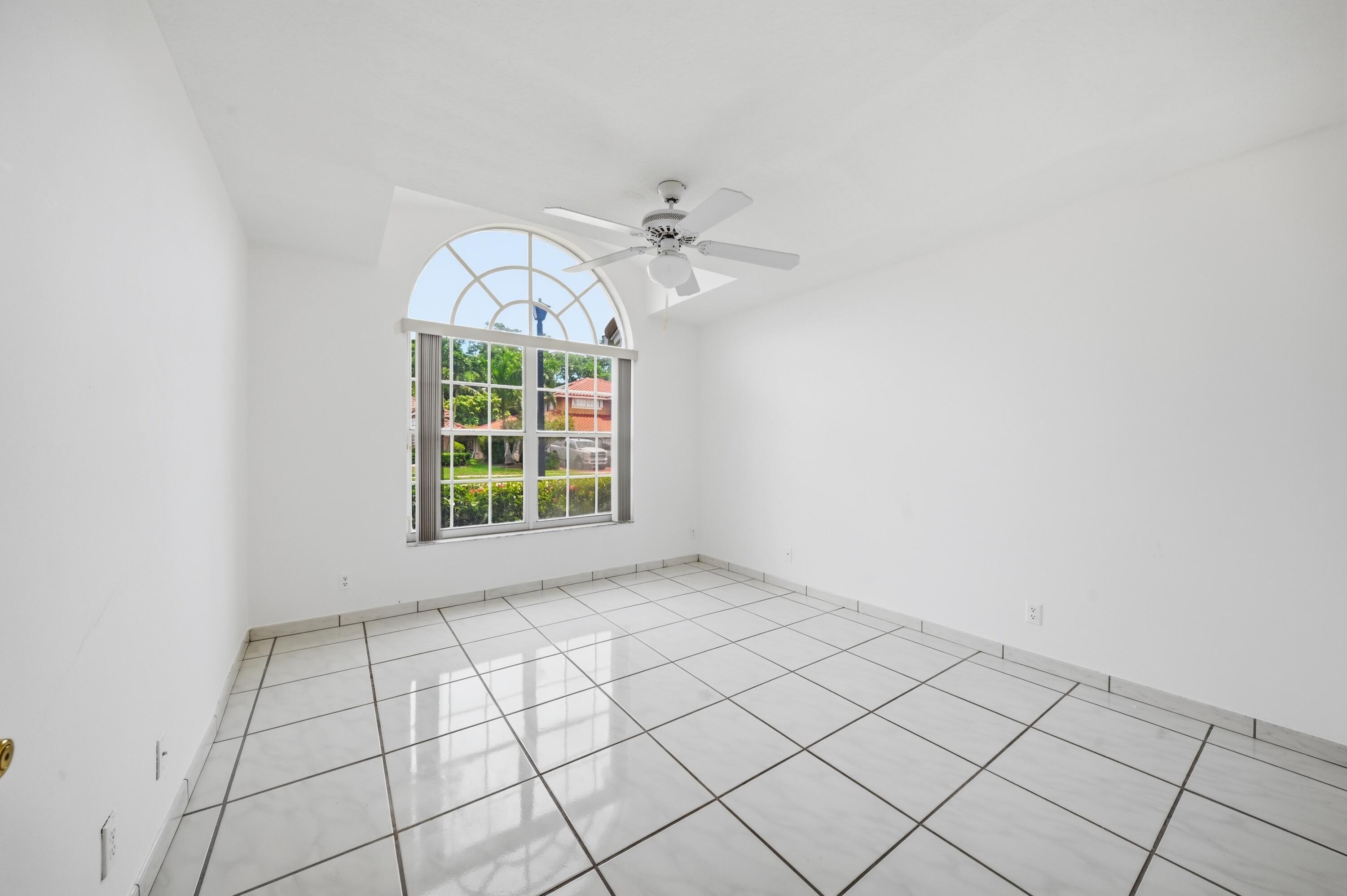 10769 Maple Chase Drive Boca Raton, FL 33498 - Photo 32 of 47 Mela_Boca_Rantal_HDR_031