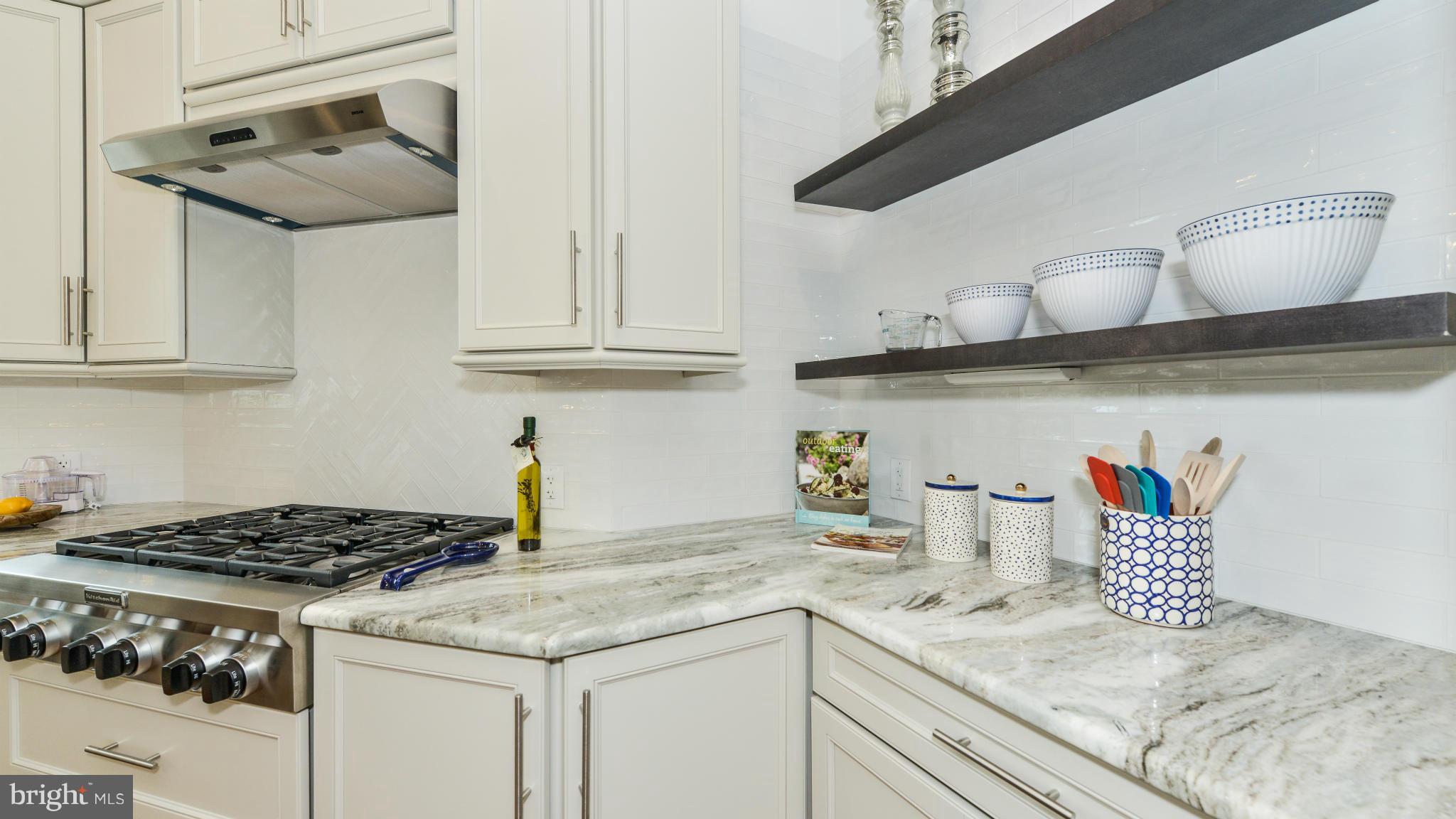 9018 Old Courthouse Road Vienna, VA 22182 - Photo 7 of 28 Kitchen