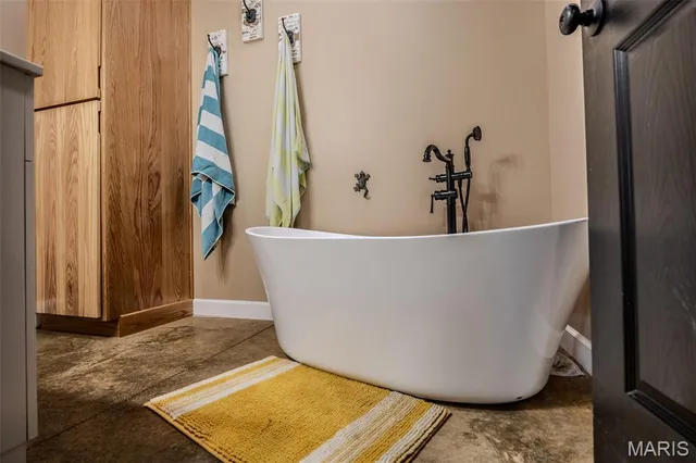 $399,000 | 3 Pecan Trail, Tunas, MO 65764