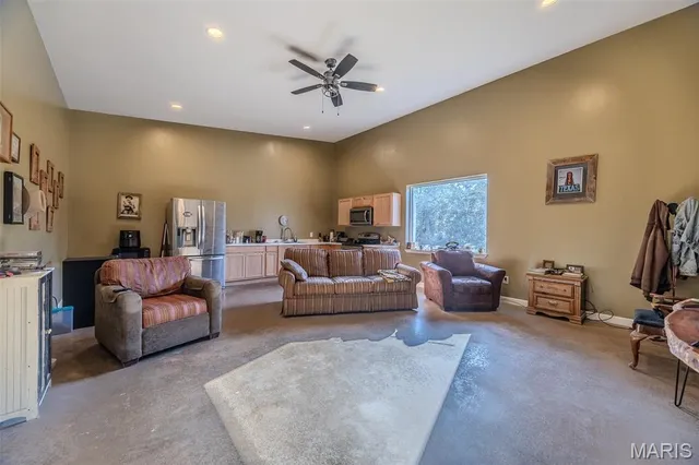 $399,000 | 3 Pecan Trail, Tunas, MO 65764