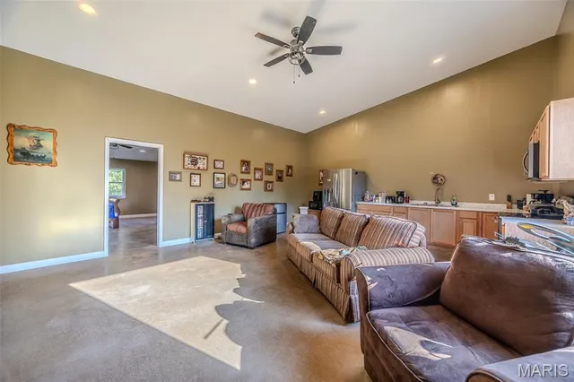 $399,000 | 3 Pecan Trail, Tunas, MO 65764