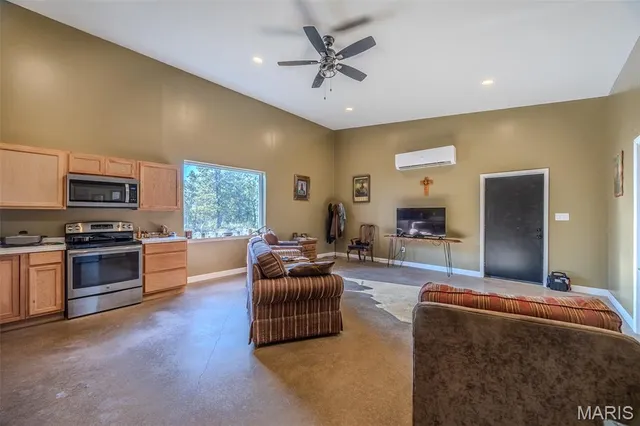 $399,000 | 3 Pecan Trail, Tunas, MO 65764