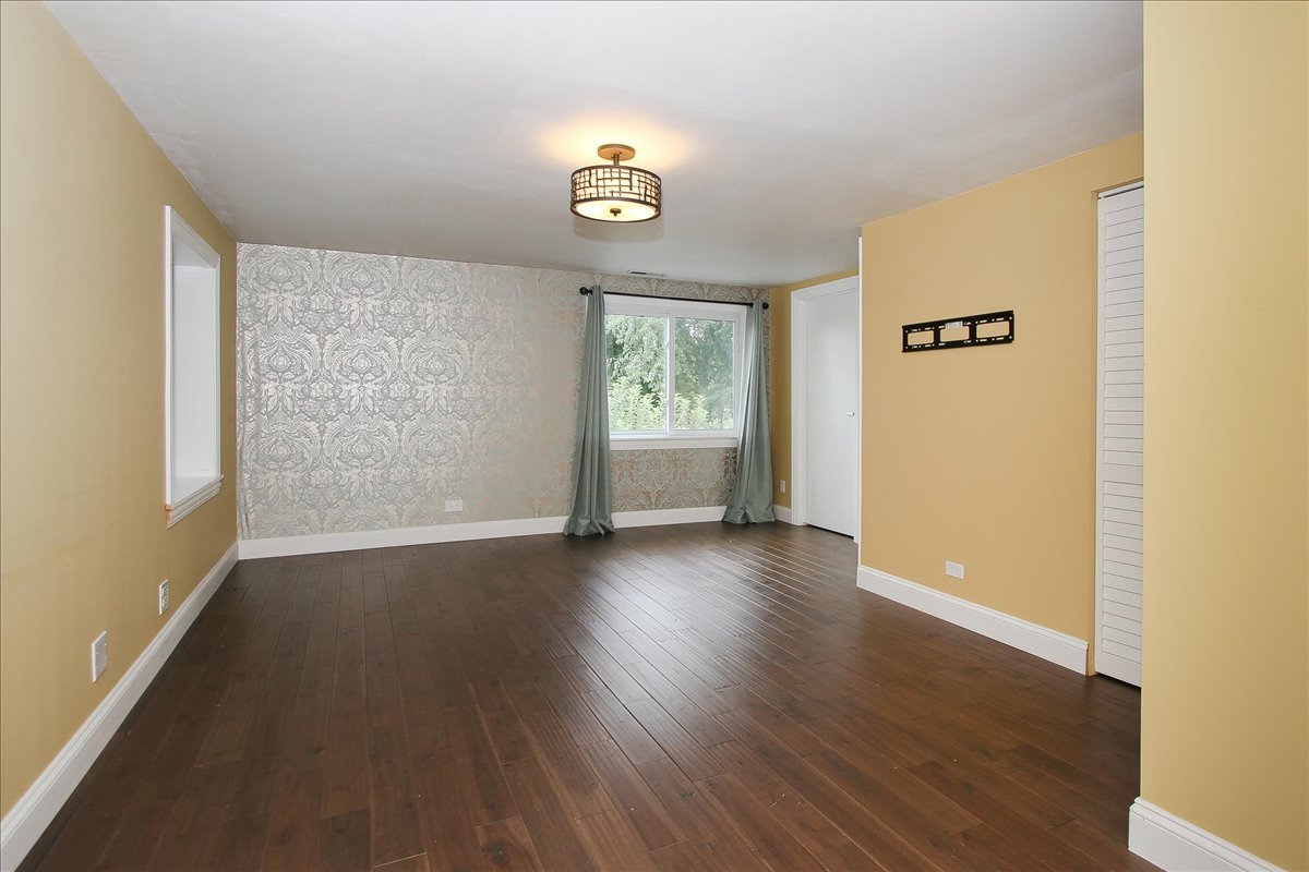 63 Fairway Road Lake Zurich, IL 60047 - Photo 16 of 33 Gallery Image 16