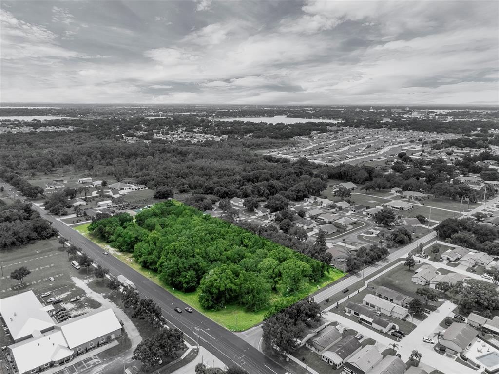 2400 Lake Buckeye Road Winter Haven, FL 33881 - Photo 15 of 16 an aerial view of multiple house
