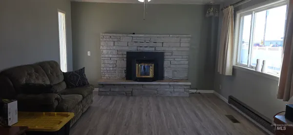 $385,000 | 103 South 650 East, Burley, ID 83318