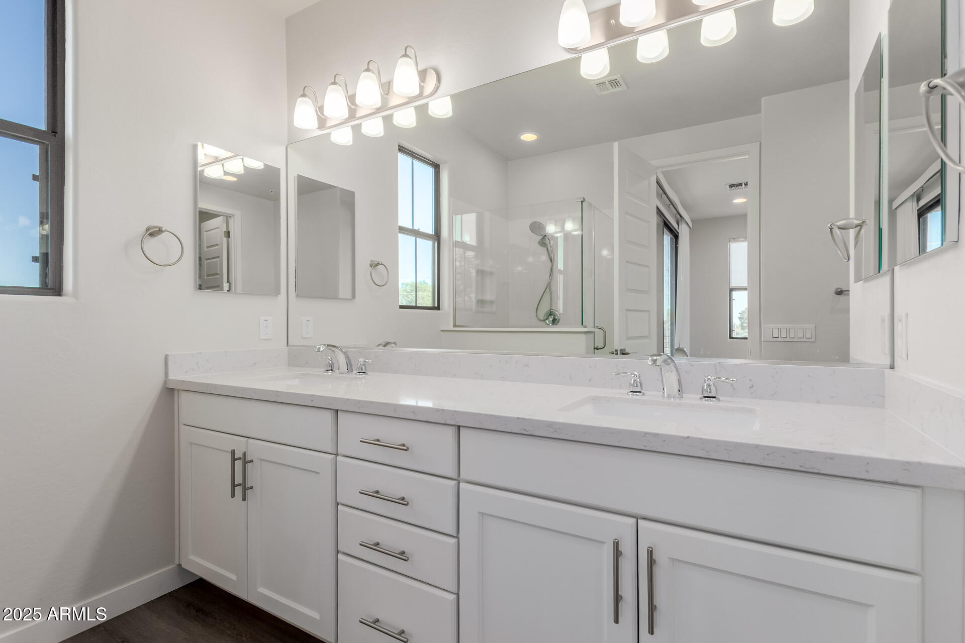 4235 North 26th Street, Unit 1 Phoenix, AZ 85016 - Photo 23 of 62 a bathroom with double sink and a mirror