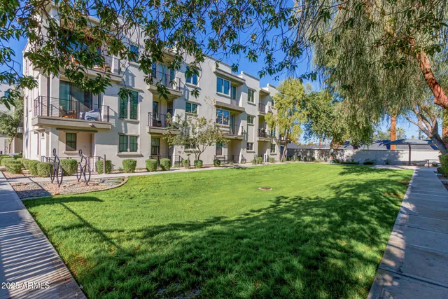 $3,300 | 4235 North 26th Street, Unit 1, Phoenix, AZ 85016