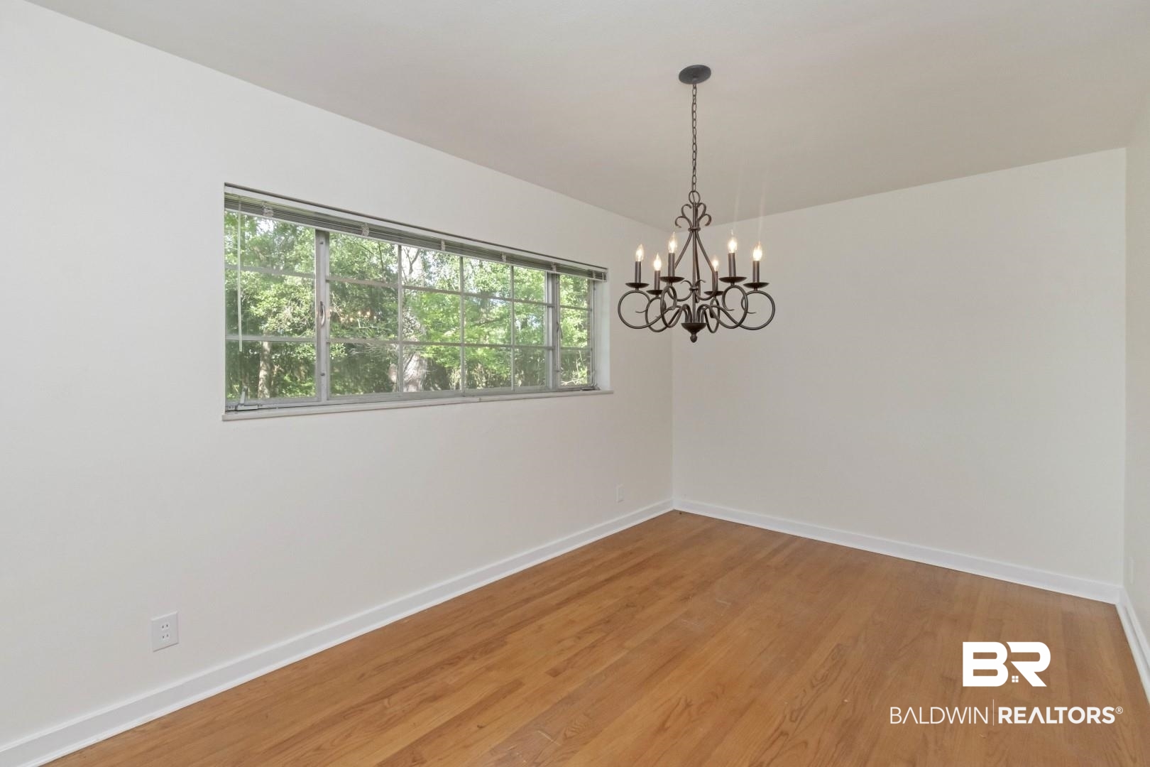 251 Irvine Road Mobile, AL 36606 - Photo 2 of 22