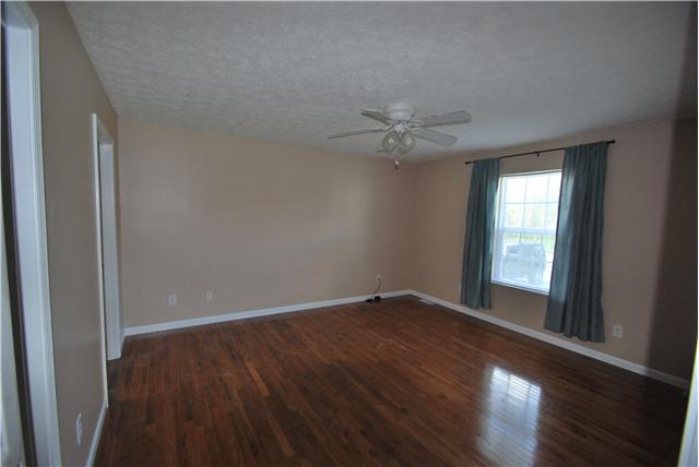 1012 Kaity Brooke Road Portland, TN 37148 - Photo 4 of 10 Master bedroom 14x14