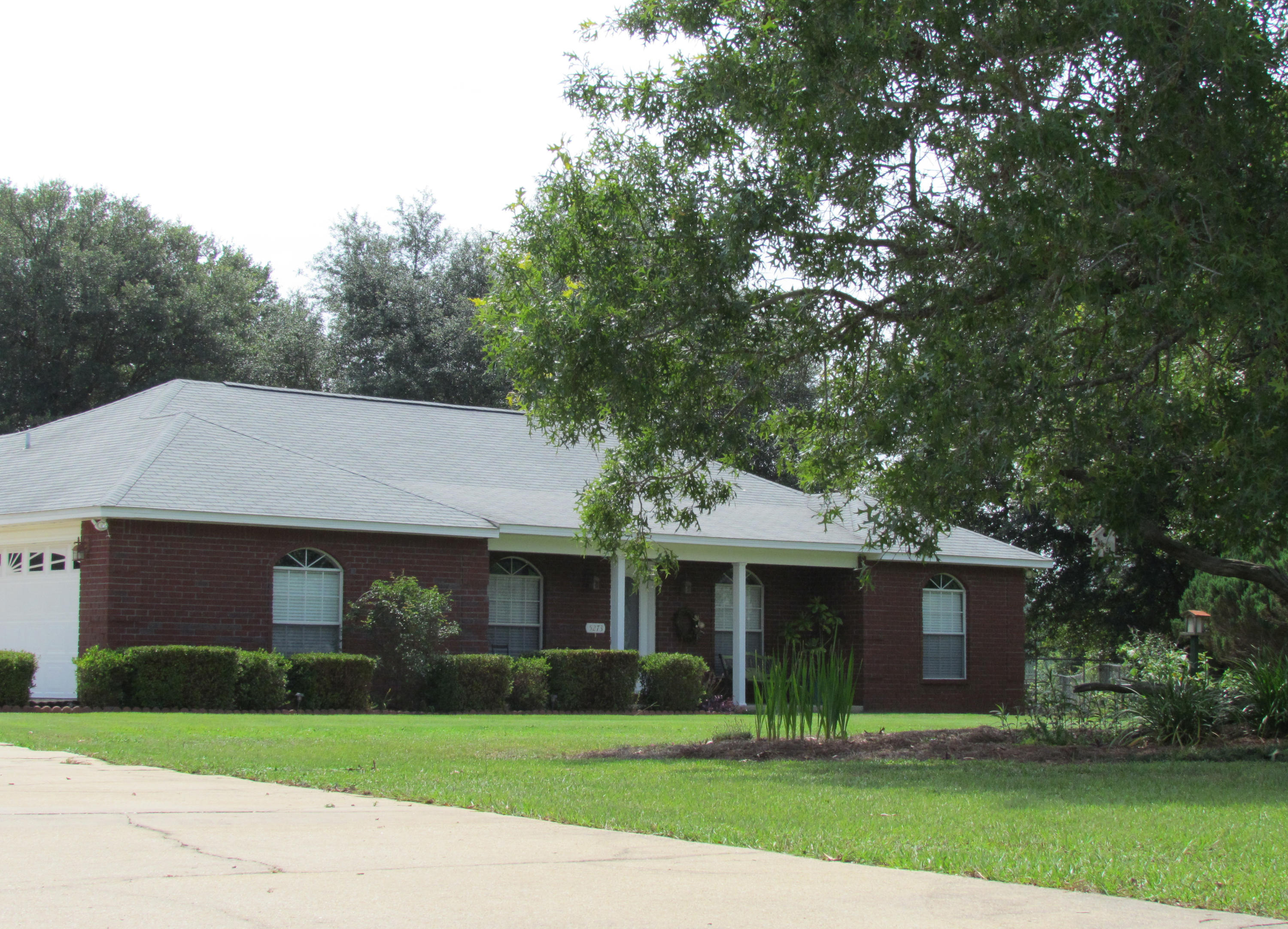 5273 Morgan Ridge Drive Milton, FL 32570 - Photo 3 of 34 Gallery Image 3