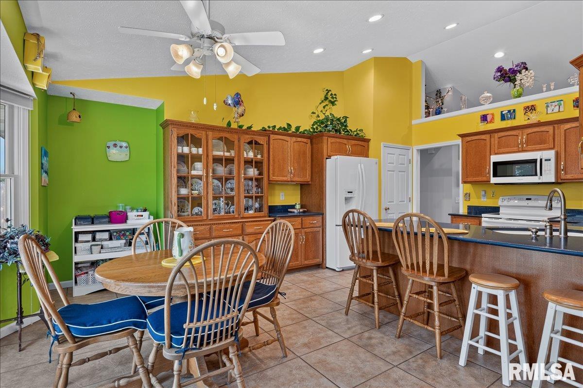 3904 Huxley Drive Springfield, IL 62711 - Photo 16 of 49