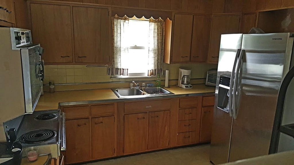 28 Birmingham Road Worcester, MA 01606 - Photo 8 of 15 Gallery Image 8