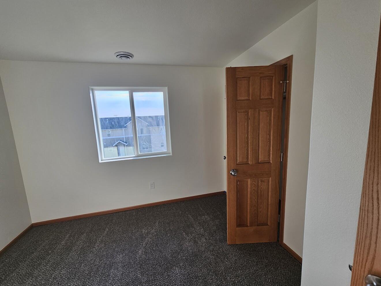1045 Covey Run Road, Unit M9) Sheridan, WY 82801 - Photo 17 of 20 20250908_085121