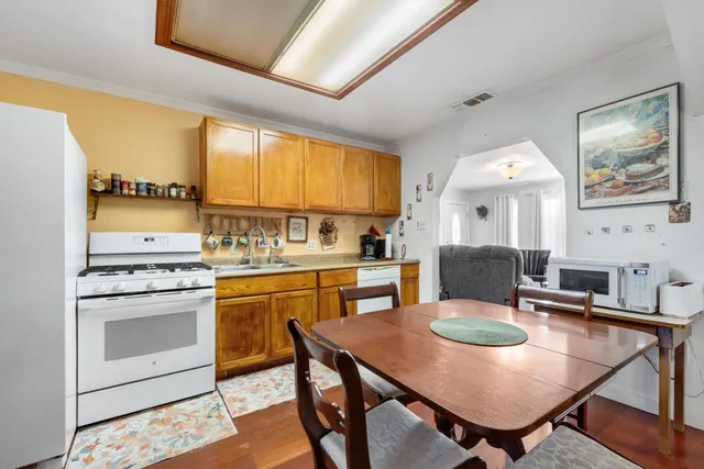 $279,000 | 5637 44th Street, Sacramento, CA 95824