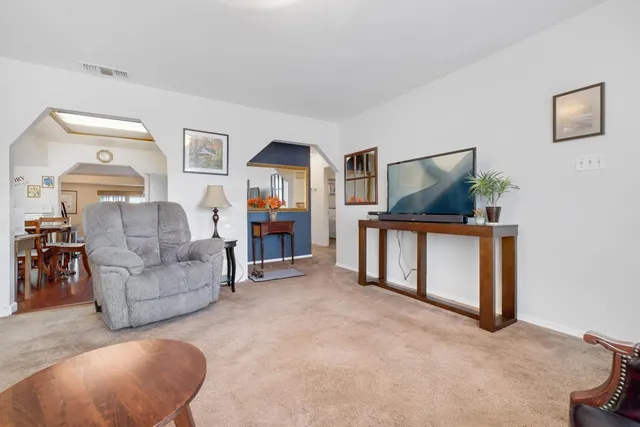 $279,000 | 5637 44th Street, Sacramento, CA 95824