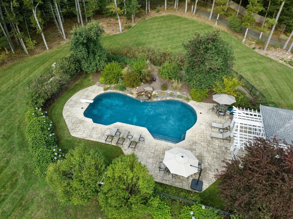 51 Pine Street Dover, MA 02030 - Photo 35 of 38