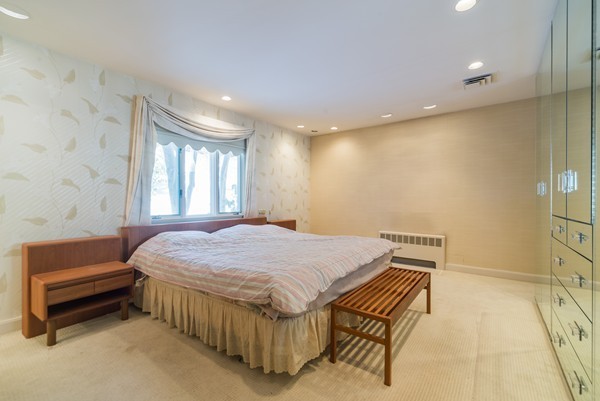 62 Fenwick Road Newton, MA 02468 - Photo 13 of 17 Gallery Image 13