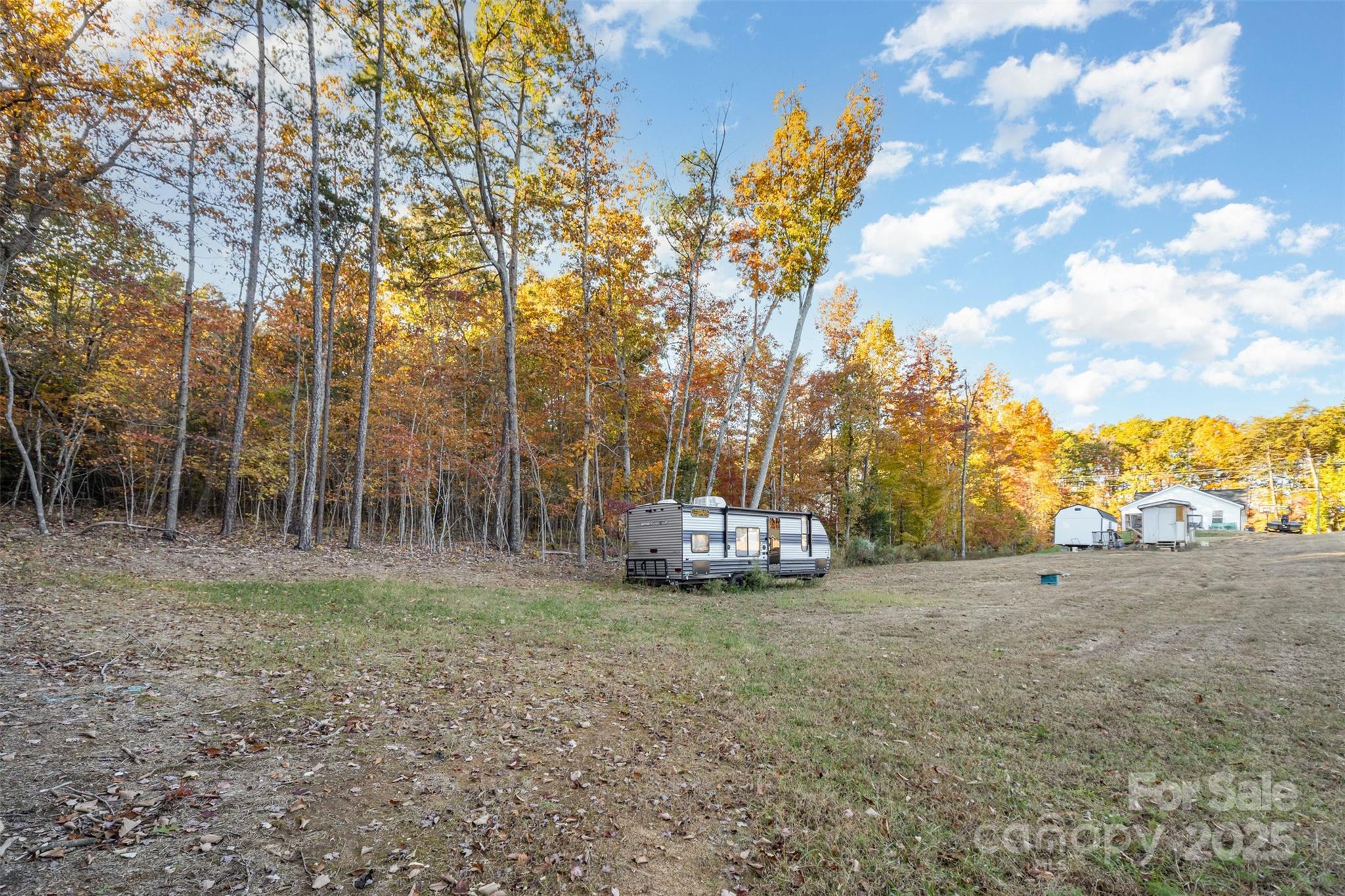 319 Pinnacle Road Kings Mountain, NC 28086 - Photo 20 of 22 a view of a yard with large trees