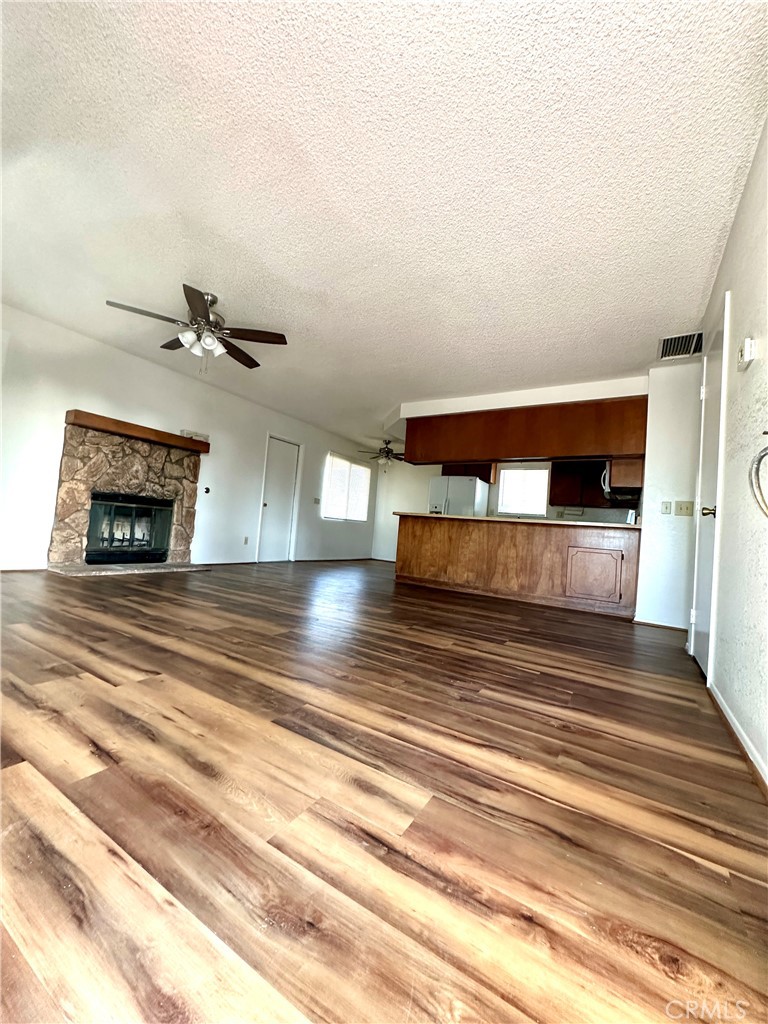 22773 Powhatan Road Apple Valley, CA 92308 - Photo 11 of 35