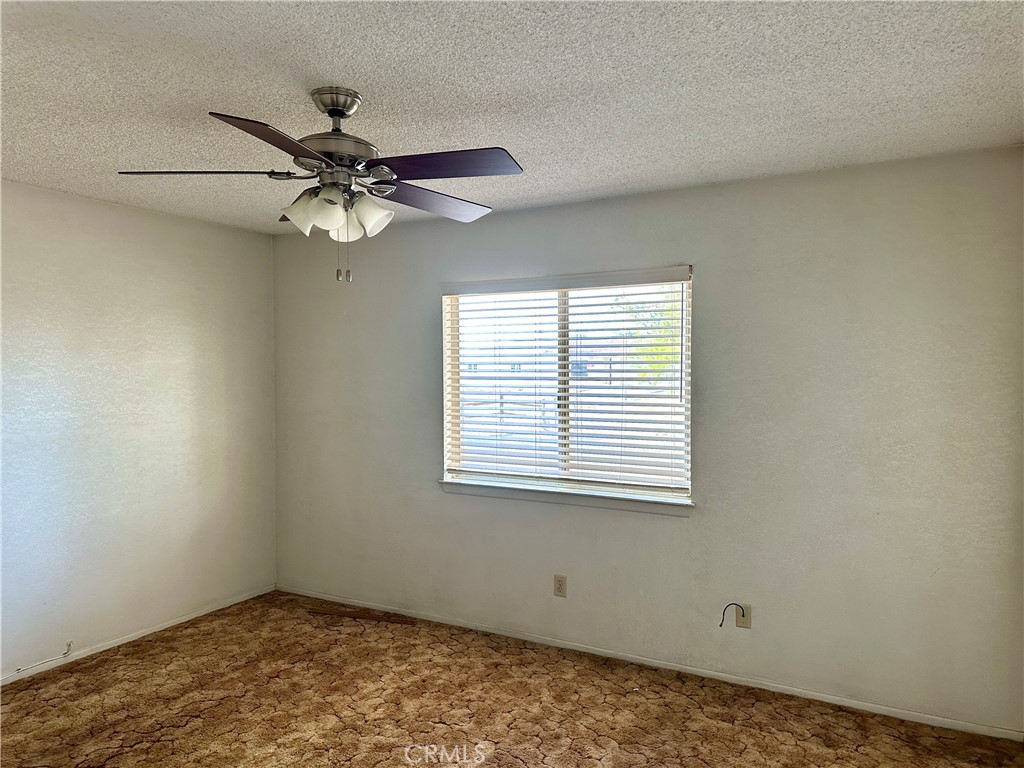 22773 Powhatan Road Apple Valley, CA 92308 - Photo 21 of 35