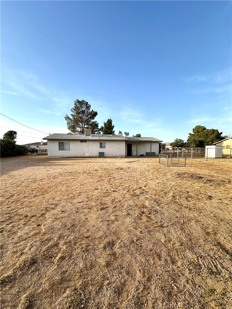 22773 Powhatan Road Apple Valley, CA 92308 - Photo 33 of 35