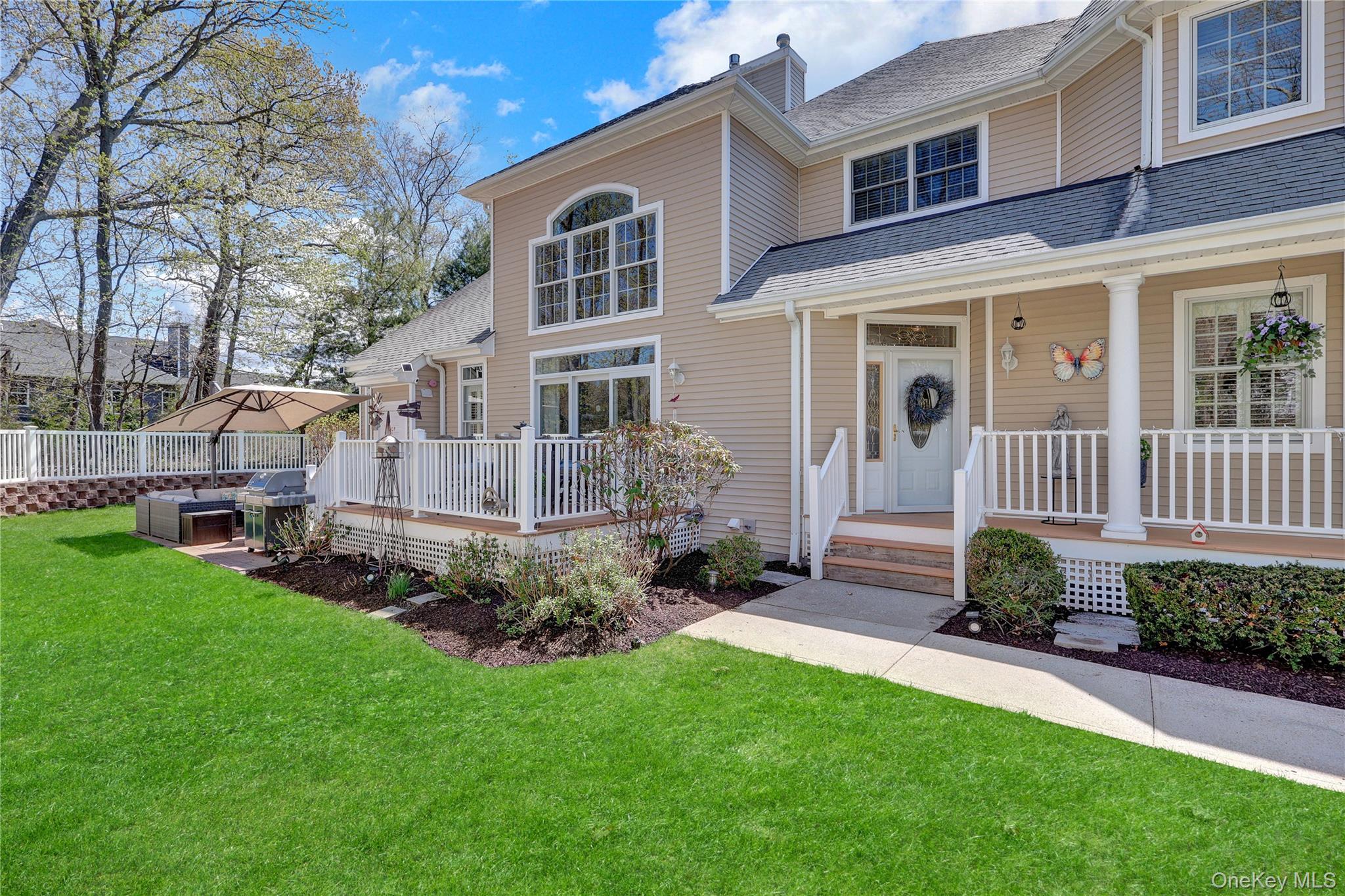 58 Blair Road, Unit 58 East Setauket, NY 11733 - Photo 4 of 41